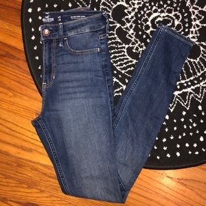 Hollister high-rise super skinny jeans